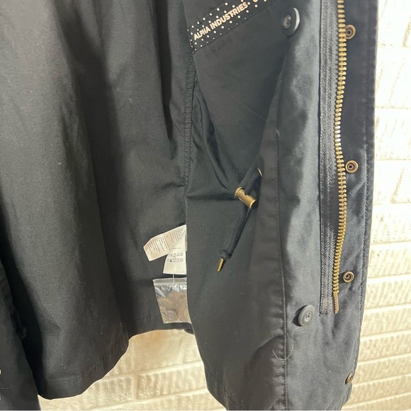 Alpha Industries M-65 Defender Jacket Utility Black Small - Picture 9 of 11